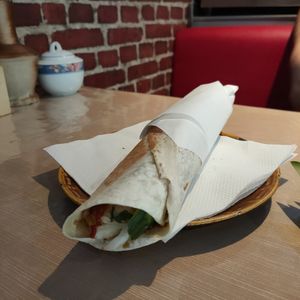 Cig köfte and babaghanoush wrap at Vegan Food Revolution in Cologne