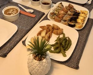 Sushis, edamame and gyozas at Momo in Montreal