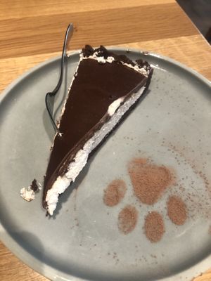 Kinder-Pingui cake (4€)  at Katzentempel - Leipzig Ost in Leipzig