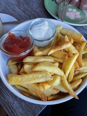 fries  at Katzentempel - Leipzig Ost in Leipzig