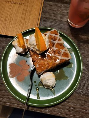 Carrot-Cake at Katzentempel - Leipzig Ost in Leipzig