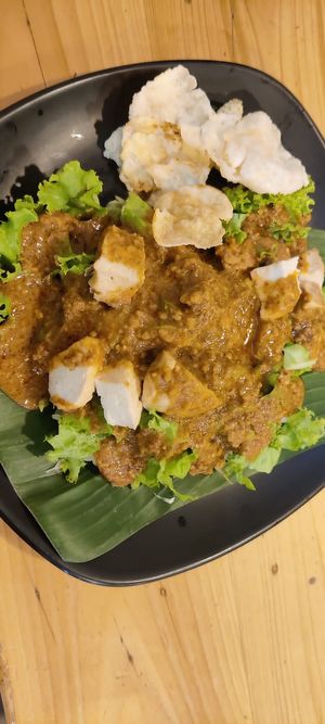 Gado gado at Herbivore in Jakarta