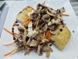 Feuille de brick farcie à la courge et légumes
poêlée de champignons at La Primatiale in Nancy