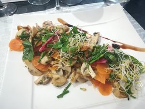 entrée: salade de légumes crus et cuits at La Primatiale in Nancy