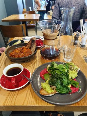 Avo mash, TBB Beans, and pour over coffee at Two Boys Brew in Dublin