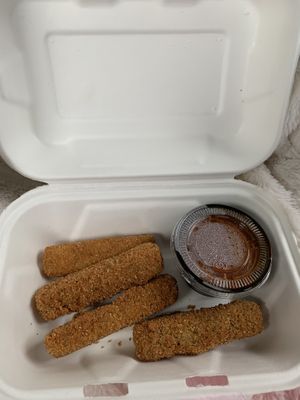 Mozzarella sticks with sauce at Strong Hearts in Syracuse