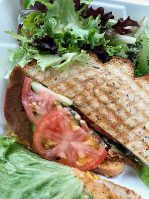 Seitan Sandwich was 3/5 at Strong Hearts in Syracuse