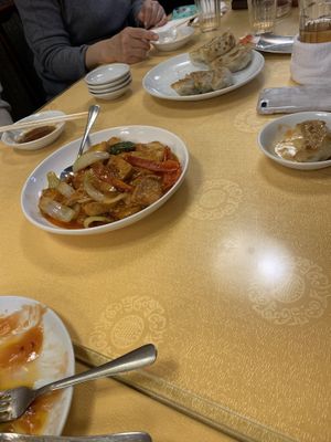 Gyoza and Sechuan tofu at Chojo Hanten in Yokohama