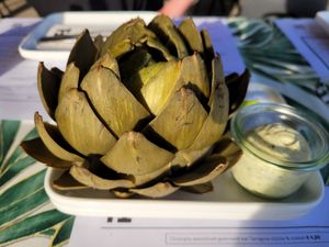 Artisjok met dragonmayonaise at THT in Amsterdam