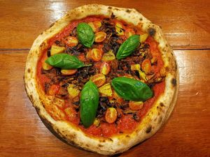 Vegan BBQ pulled Jackfruit Pizza at Loro Loco in Koh Lanta