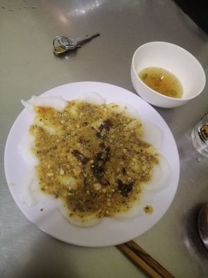 Rice cake with mung bean sauce at Phuoc Duyen in Da Nang