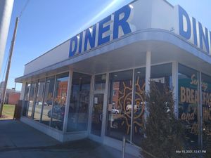 Outside at Sunnyside Diner - NW 6th St in Oklahoma City