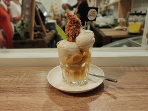 Coconut and salted sea salt ice cream with mango and sticky rice at White Elephant in Chiang Mai