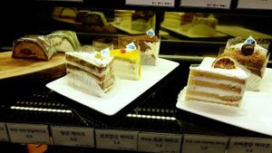 Cakes at The Bread Blue - Seocho in Seoul
