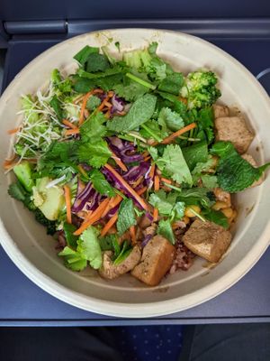 Self-made bowl with tofu and rice - 3/5. at Rice On! in Berlin