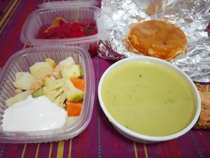 Menú take away 10.9€ at La Riera in Barcelona