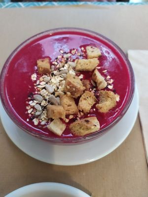 Vichisoise de remolacha at La Riera in Barcelona