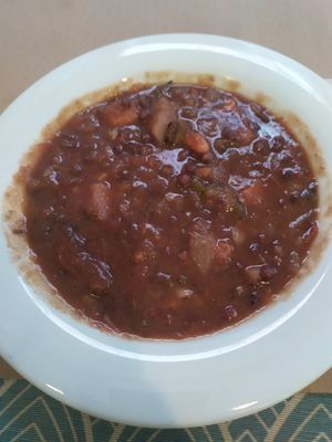 Lentejas at La Riera in Barcelona