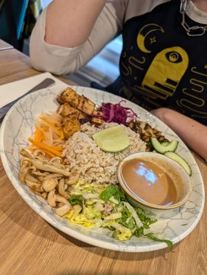 Lemongrass tofu bowl at Soul Food Kitchen in Glasgow