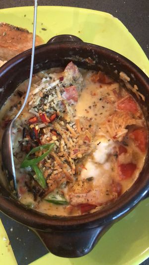 hotpot  met veel vegan kaas  at Tarantula in Thessaloniki