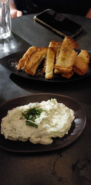 tzatziki at Tarantula in Thessaloniki
