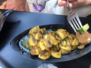 Lemony mushrooms! at Tarantula in Thessaloniki