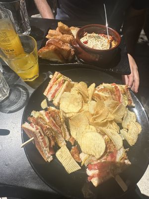 Club sandwich with crisps + hot pot with bread  at Tarantula in Thessaloniki