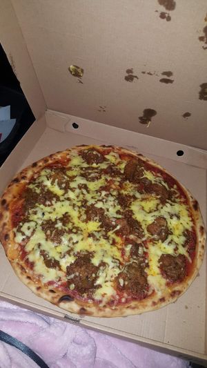 Seitan bhuna pizza 🍕 at Karma Kitchen Cafe in Newcastle Upon Tyne