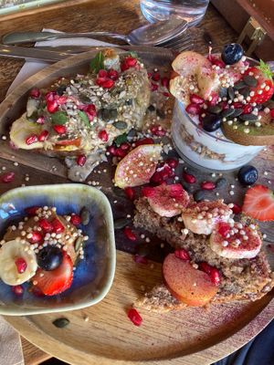 großes veganes Frühstück at Die 3 Schwestern in Muenster