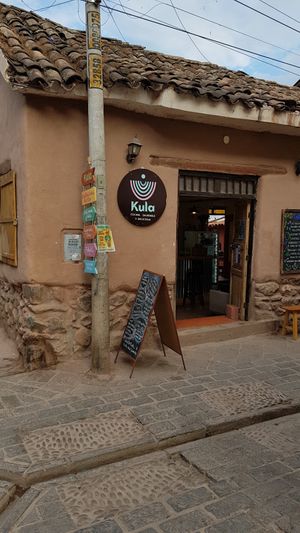 Kula Restaurant in Pisaq with great vegan options and raw-vegan & gluten free desserts at Kula in Pisac