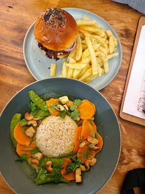 Beyond Burger (not sure if brioche?) and Thai yellow curry  at Kula in Pisac