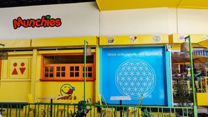 Outside at Munchies Tha Phae Gate in Chiang Mai