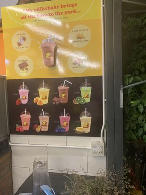 Menu for shakes at Munchies Tha Phae Gate in Chiang Mai