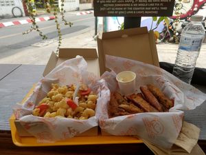 Fish and chips and Mac and cheese at Munchies Tha Phae Gate in Chiang Mai