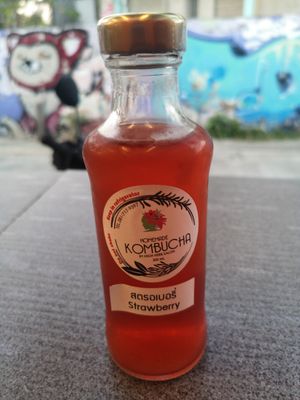 Homemade Strawberry Kombucha at Munchies Tha Phae Gate in Chiang Mai