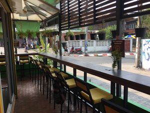 Eating area at Munchies Tha Phae Gate in Chiang Mai