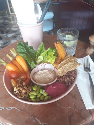 Soul Bowl 70k at Neon Palms in Seminyak