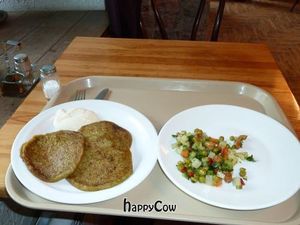 Broccoli wheats and garbanzo bean salad at Troitsky Most - Nab Reki Moyki in St Petersburg