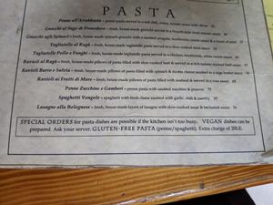 Vegan disclaimer at Eish & Malh in Cairo