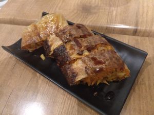 Yuba rolls at 127 Taipei Bar in Madrid