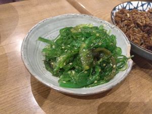 seaweed salad at 127 Taipei Bar in Madrid