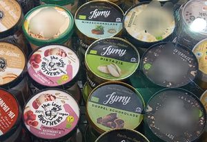 noch mehr eis at denn's Biomarkt in Krefeld