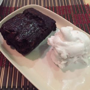 brownie with coconut ice cream at Taste from Heaven in Chiang Mai