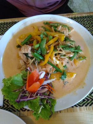 Spicy Thai (tofu, peppers, chilli in coconut sauce) at Taste from Heaven in Chiang Mai