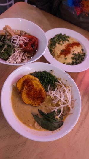 Mac'n'cheese + 2x ramen at Vegan Ramen Shop - Mokotów in Warsaw