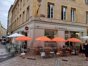 On the corner at Verdura in Metz