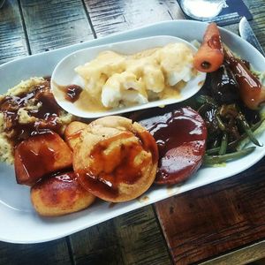 Vegan Sunday dinner at The Oakwood in Glossop