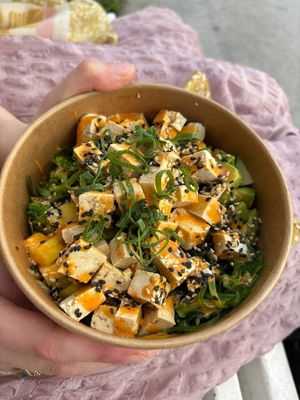 Tofu pokebowl at MakaMaka in Split