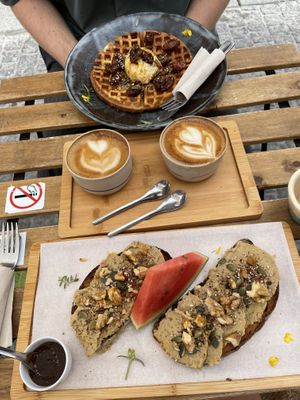 Waffle w/ burrata and humus Bread  at Parcería - Culto Al Cafè in Sevilla