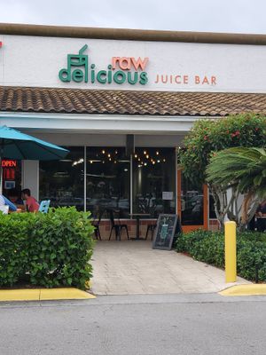 D Raw Juice at Delicious Raw Kitchen and Juice Bar - Pine Ridge Rd in Naples
